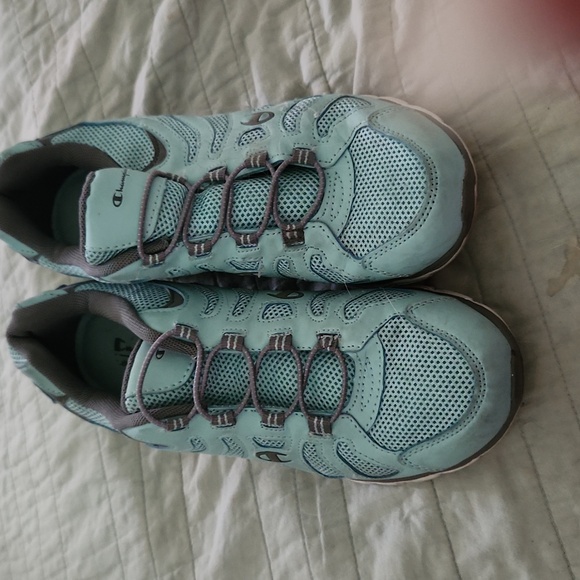 Champion shoes - Picture 1 of 4